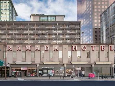 Hotel Ramada Plaza By Wyndham Calgary Downtown 3*,