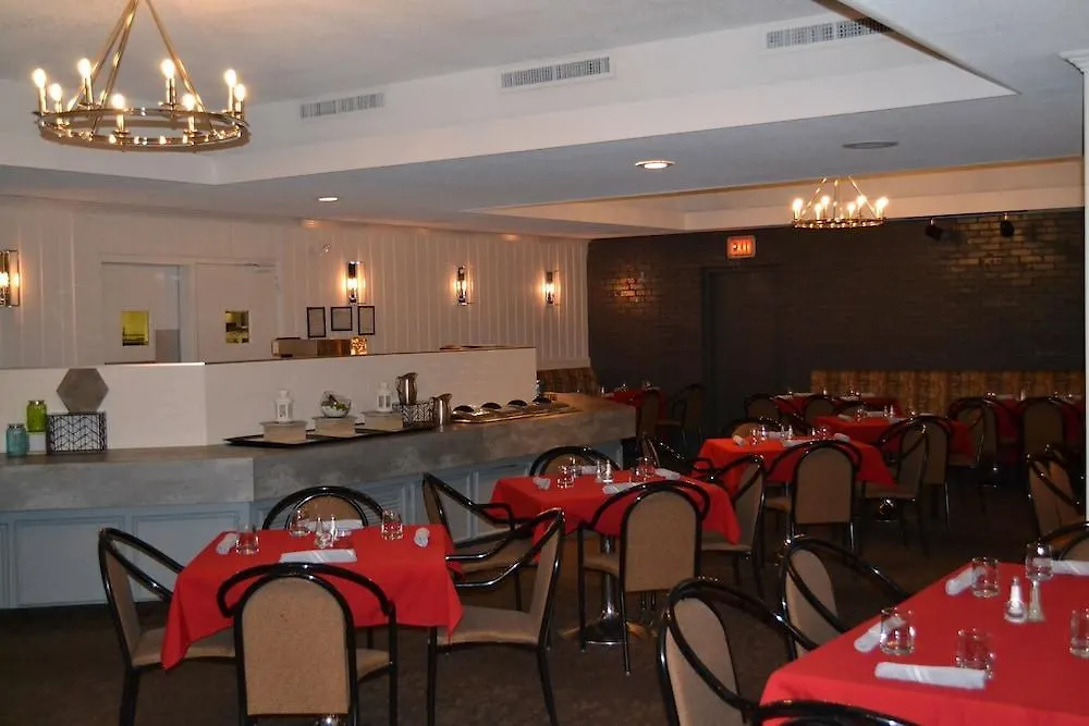 Ramada Plaza By Wyndham Calgary Downtown Hotel 3*,  Canada