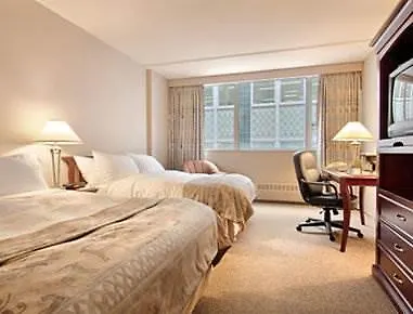 Ramada Plaza By Wyndham Calgary Downtown Hotel